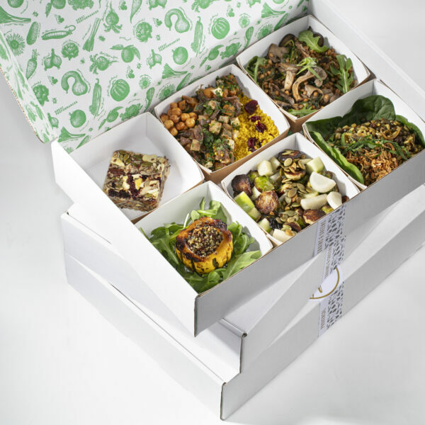 Six dishes in a six-compartment bento box