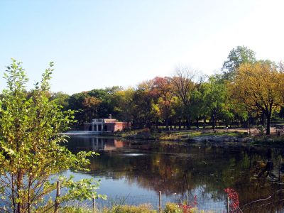 Crotona-Park_Bronx_Fall-Foliage_Lake